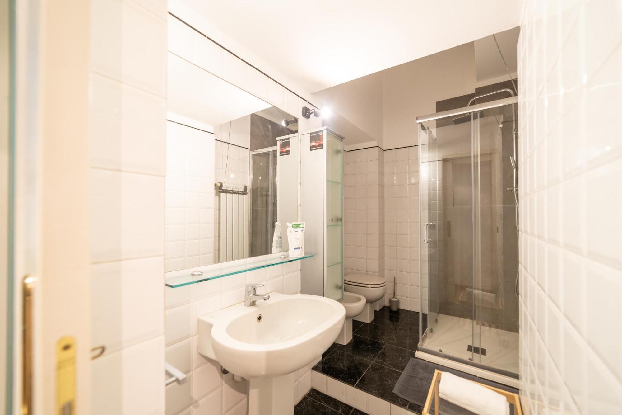 Nice Quiet Flat In Pta Venezia Milan Bagian luar foto